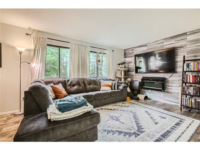 5940 Fernwood Street, Shoreview, MN 55126