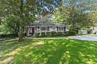 1009 Pinewood Drive, Mobile, AL 36618