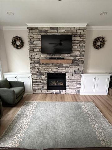 1329 Narrow WAY, Virginia Beach, VA 23451