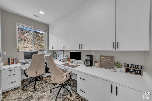 385 E ENTRADA DR, Virgin, UT 84779