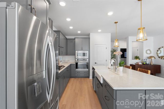 545 Morrows Turnout Way, Pineville, NC 28134