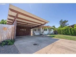 1536 Nw 7th Ct, Mc Minnville, OR 97128