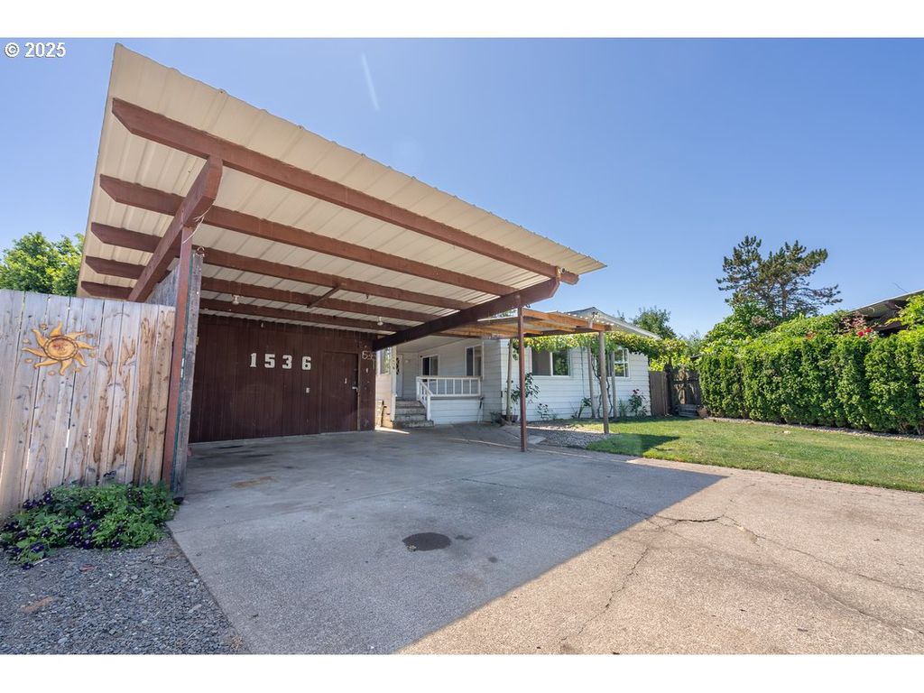 1536 Nw 7th Ct, Mc Minnville, OR 97128