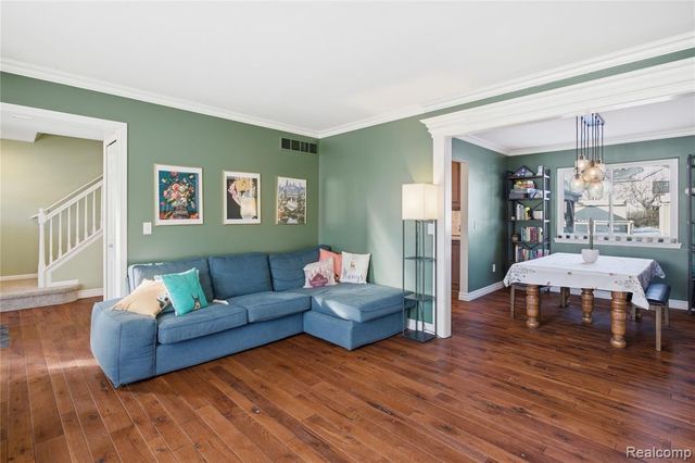 816 Oak Cluster Court, Howell, MI 48855