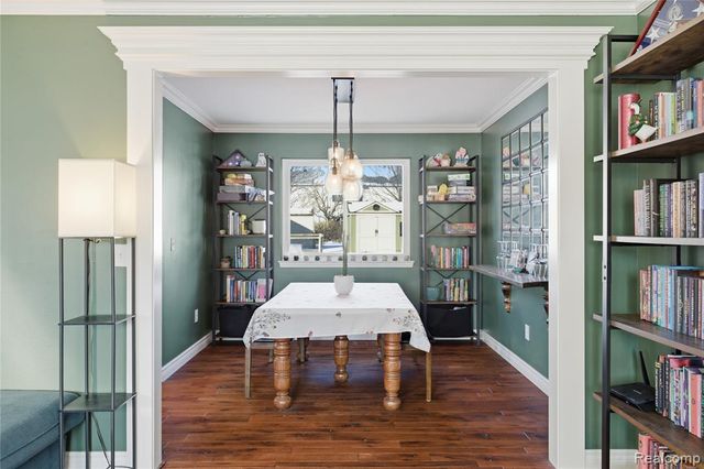 816 Oak Cluster Court, Howell, MI 48855