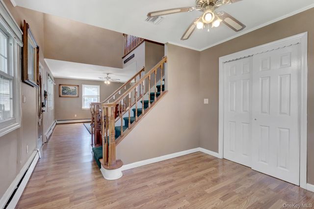 18 Aster Avenue, Holtsville, NY 11742