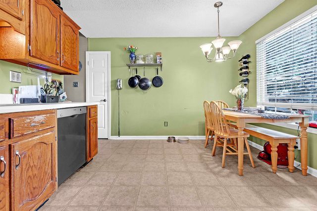5753 RIVERHEAD AVE, Bartlett, TN 38135