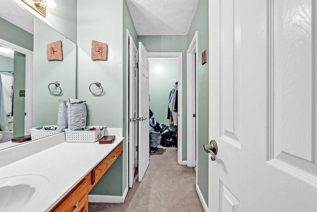 5753 RIVERHEAD AVE, Bartlett, TN 38135
