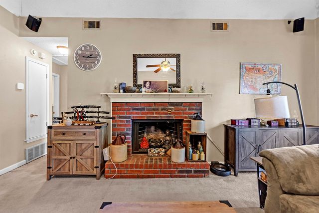 5753 RIVERHEAD AVE, Bartlett, TN 38135