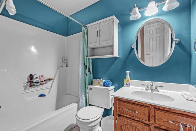 5753 RIVERHEAD AVE, Bartlett, TN 38135