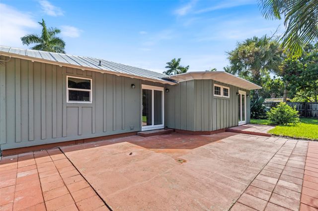 333 SW Manor Dr, Stuart, FL 34994