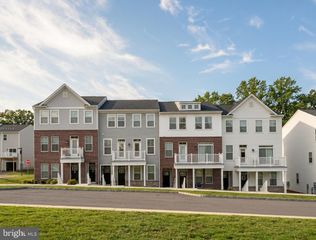 2 ZINC LN, Phoenixville, PA 19460