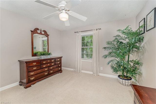 437 Valleymeade Drive, Kernersville, NC 27284