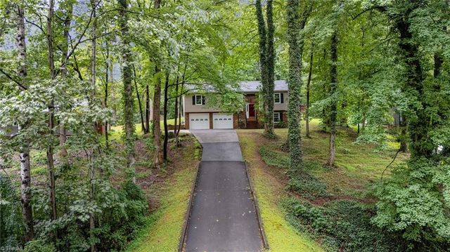 437 Valleymeade Drive, Kernersville, NC 27284