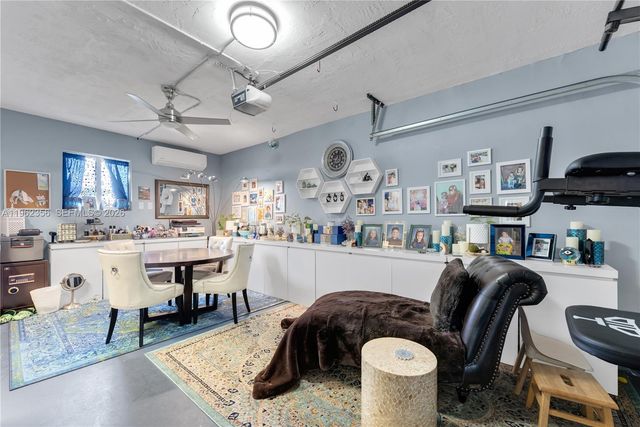 8600 NW 25th Ct, Sunrise, FL 33322