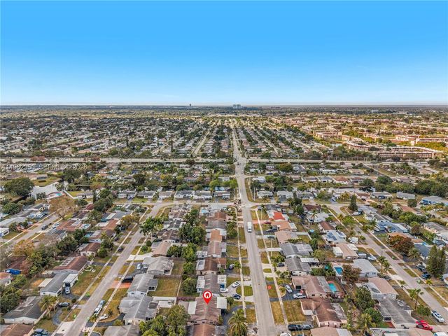 8600 NW 25th Ct, Sunrise, FL 33322