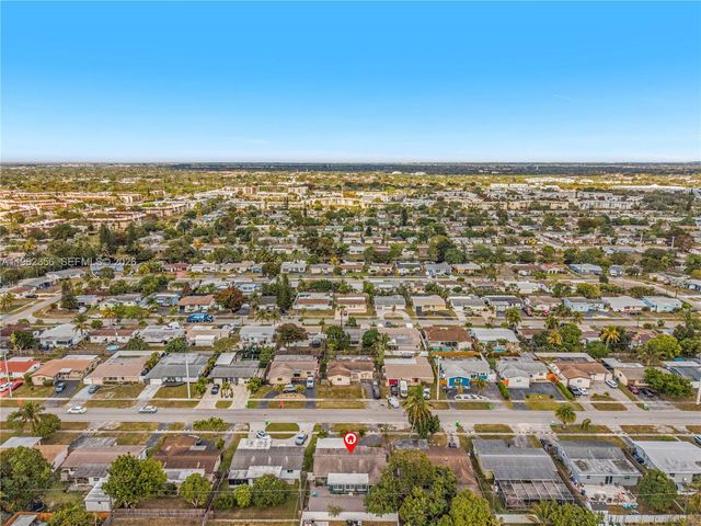 8600 NW 25th Ct, Sunrise, FL 33322