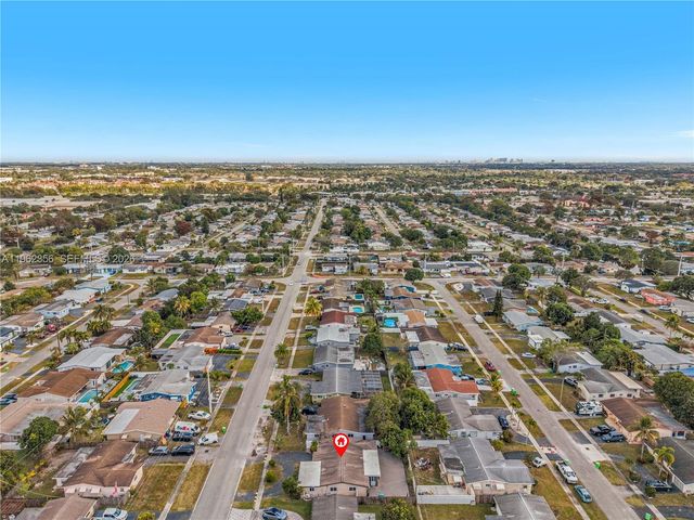 8600 NW 25th Ct, Sunrise, FL 33322