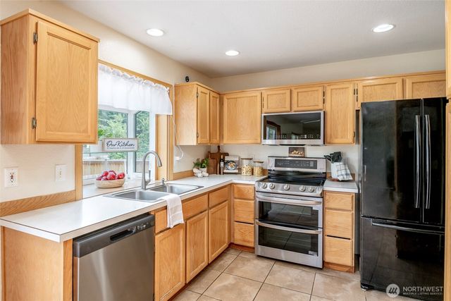 10428 Brighton Street SE, Yelm, WA 98597