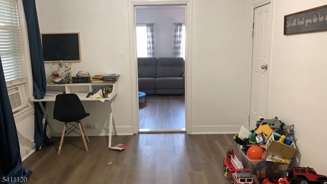 5 Park Sq, Lopatcong Twp., NJ 08865