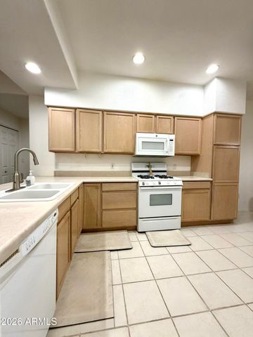 7401 W ARROWHEAD CLUBHOUSE Drive 2026, Glendale, AZ 85308