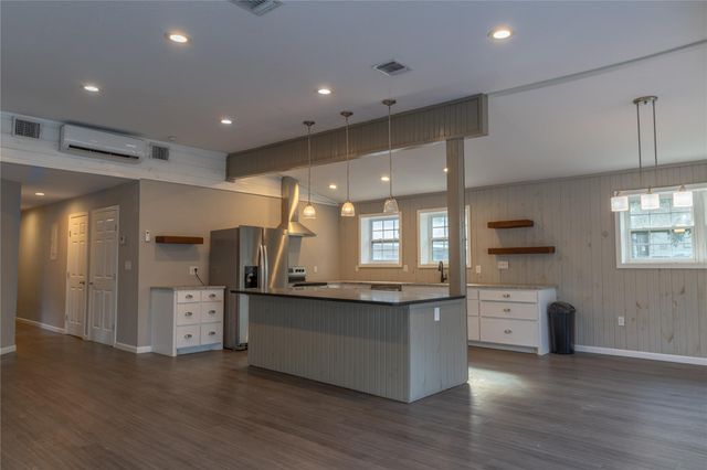 120 Erskine Ferry RD, Seguin, TX 78155