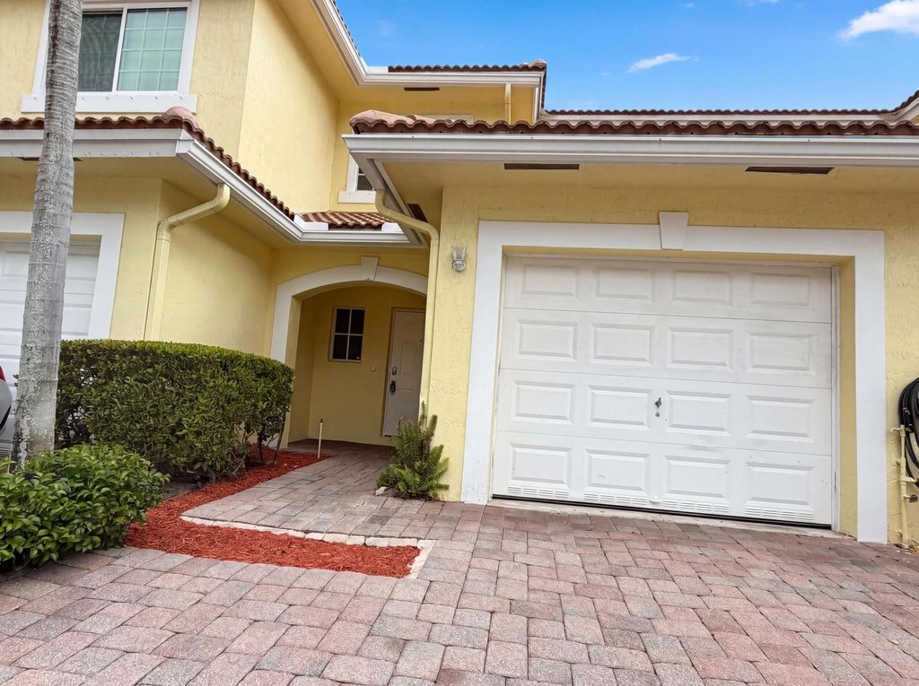 917 Imperial Lake Road, Lake Belvedere Estates, West Palm Beach, FL 33413