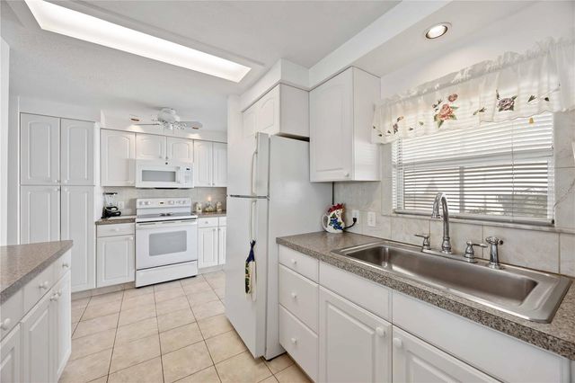 5 N FLORA VISTA STREET, Englewood, FL 34223
