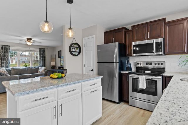 6 MANDY CT, Camp Hill, PA 17011