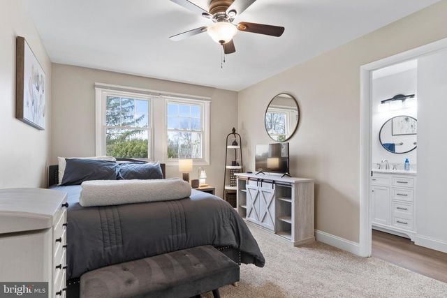 6 MANDY CT, Camp Hill, PA 17011