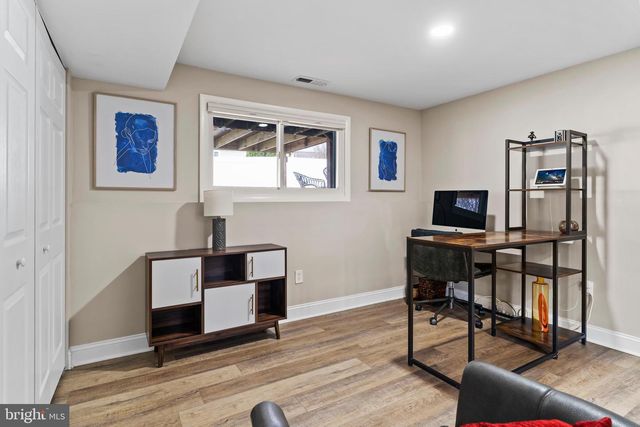 6 MANDY CT, Camp Hill, PA 17011