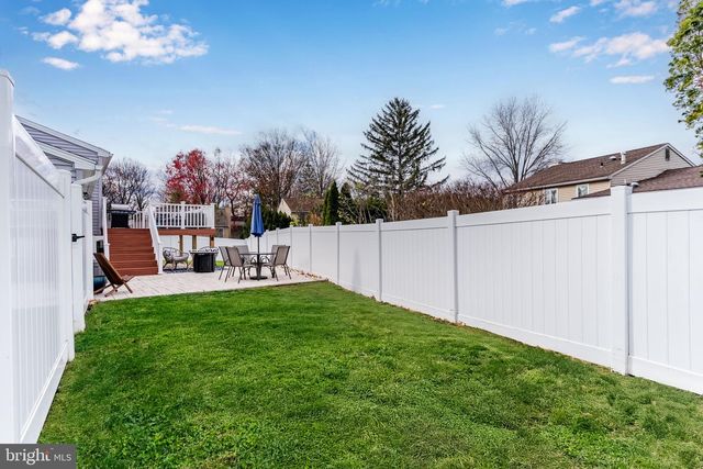 6 MANDY CT, Camp Hill, PA 17011