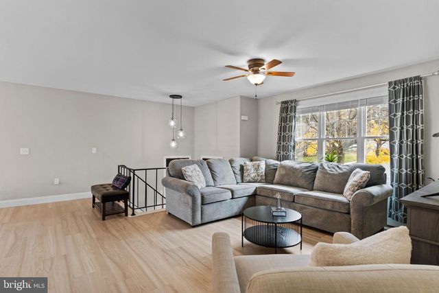 6 MANDY CT, Camp Hill, PA 17011