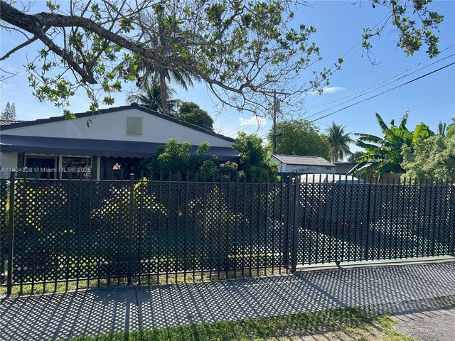 10720 NW 5th Ave, Miami, FL 33168