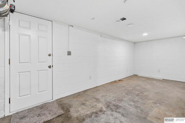 4428 Frederick Street, Omaha, NE 68105