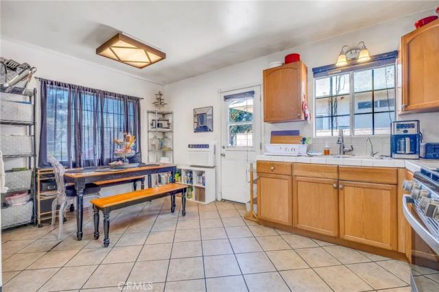 575 E Fernleaf, Pomona, CA 91766