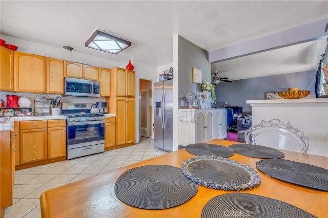 575 E Fernleaf, Pomona, CA 91766