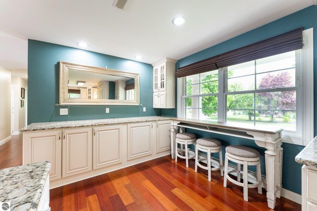 1206 Fairfield Drive, Mt Pleasant, MI 48858