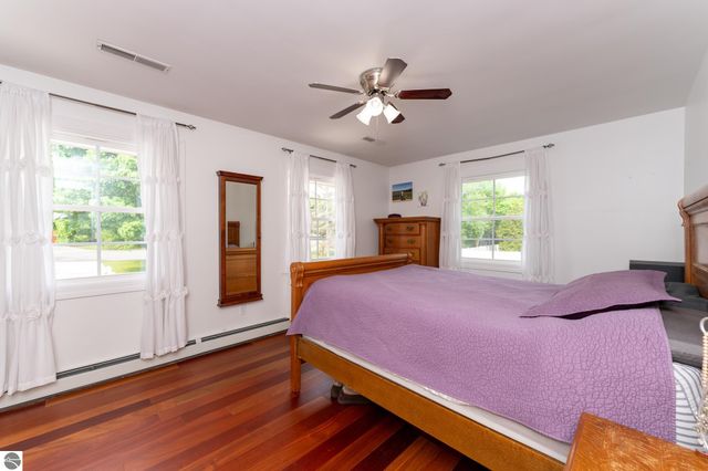 1206 Fairfield Drive, Mt Pleasant, MI 48858