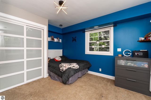 1206 Fairfield Drive, Mt Pleasant, MI 48858