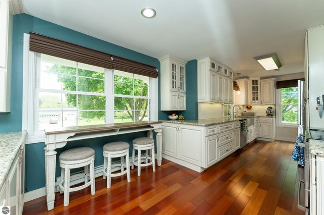 1206 Fairfield Drive, Mt Pleasant, MI 48858