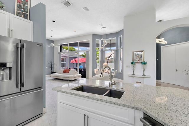 4862 Kensington Circle, Coral Springs, FL 33076