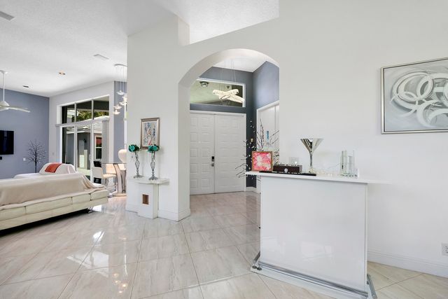 4862 Kensington Circle, Coral Springs, FL 33076