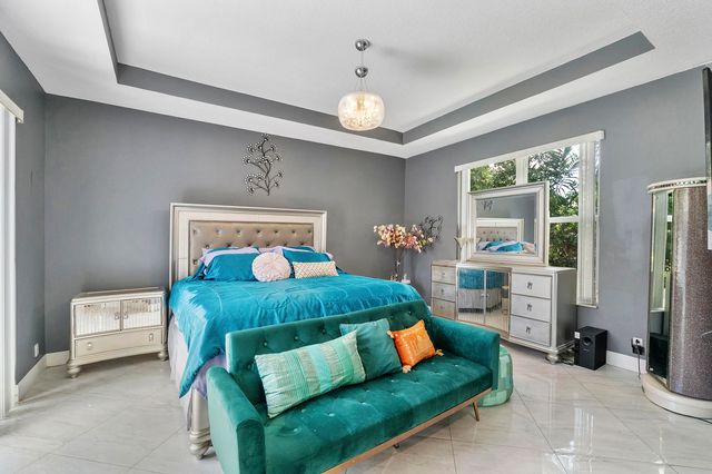 4862 Kensington Circle, Coral Springs, FL 33076