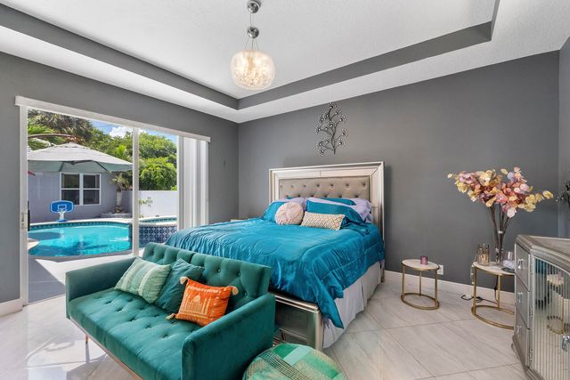 4862 Kensington Circle, Coral Springs, FL 33076