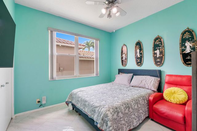 4862 Kensington Circle, Coral Springs, FL 33076