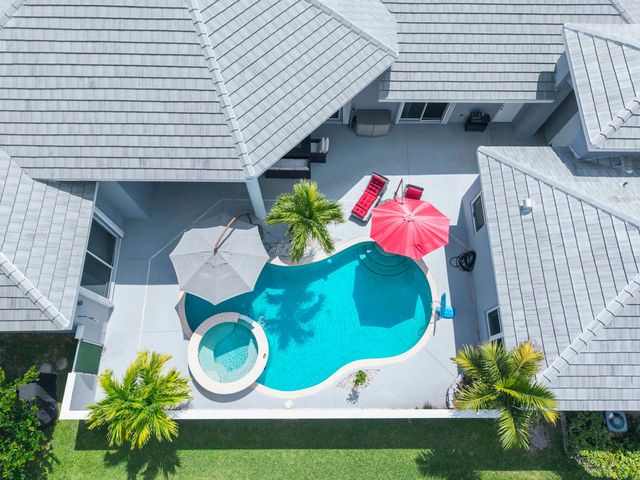 4862 Kensington Circle, Coral Springs, FL 33076