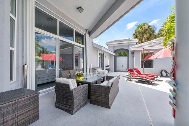 4862 Kensington Circle, Coral Springs, FL 33076