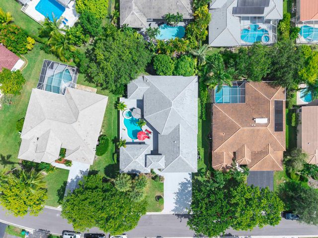 4862 Kensington Circle, Coral Springs, FL 33076