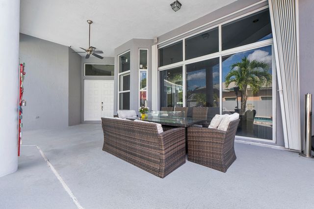 4862 Kensington Circle, Coral Springs, FL 33076